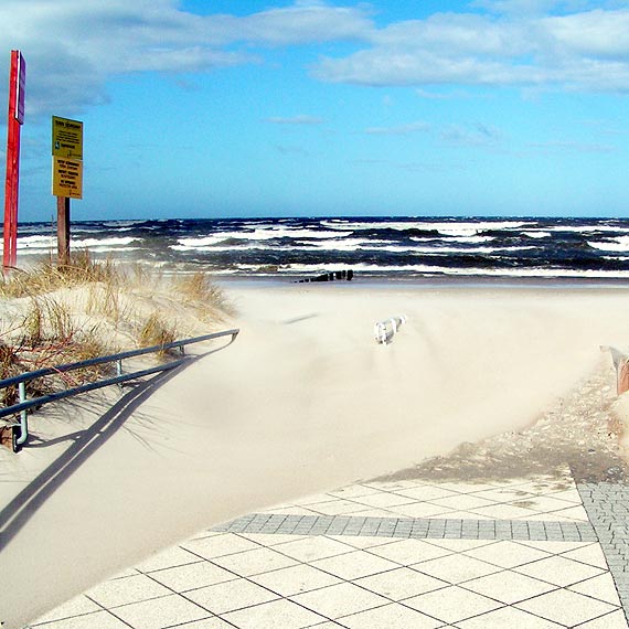 W Dziwnowie zawiane zejścia na plażę