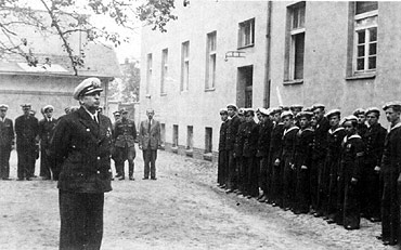 Tadeusz Borkowski - adiutant dowódcy Marynarki Wojennej