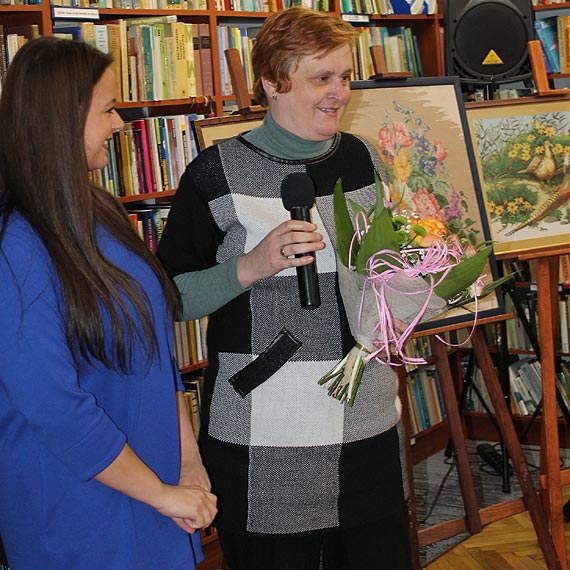 Wiosenny wiecz�r poezji w bibliotece w  Mi�dzyzdrojach