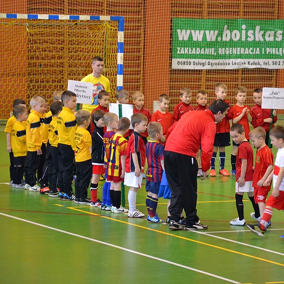 Og�lnopolski halowy turniej w pi�ce no�nej przedszkolak�w
