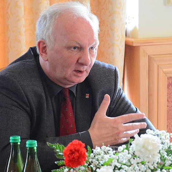 Burmistrz Leszek Dorosz spotkał się z dziennikarzami