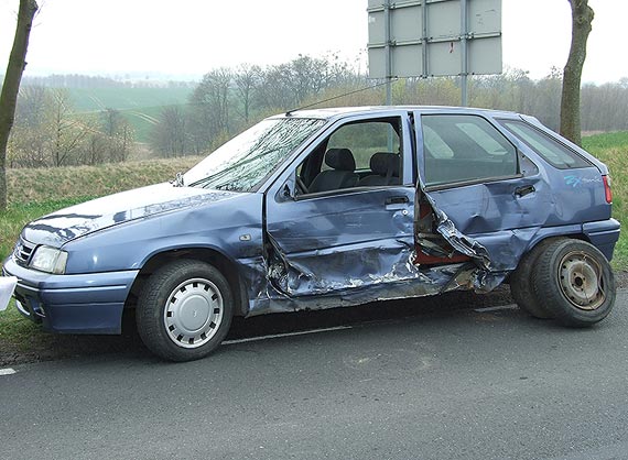 Kierowca zasn�� za kierownic�