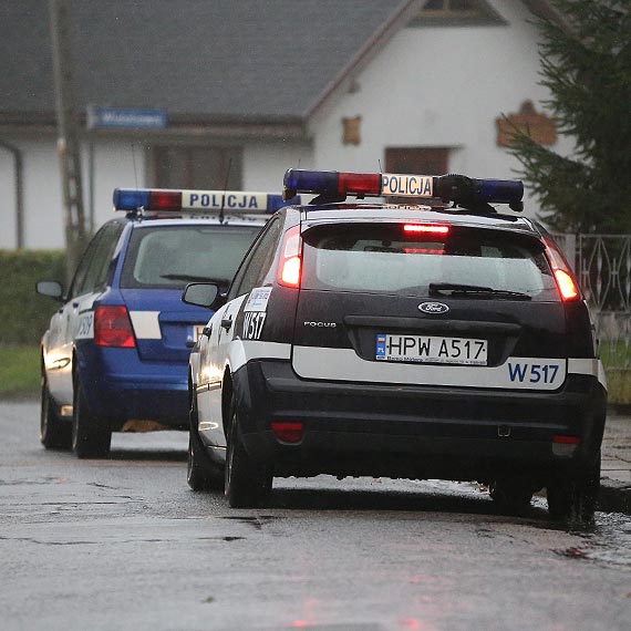  Z�odzieje w�amali si� do domu jednorodzinnego w Kamieniu Pomorskim. Ich �upem pad�a bi�uteria