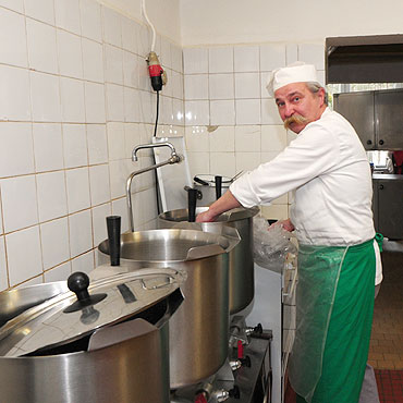 Zmodernizuj� szkoln� sto��wk�