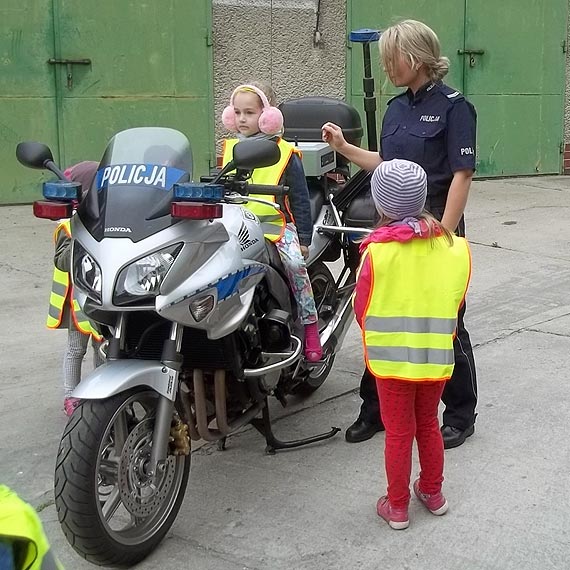 4-latki z wizyt� na komendzie policji