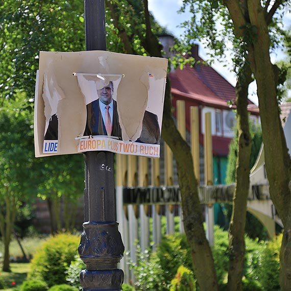 W Kamieniu Pomorskim nadal wisz� plakaty wyborcze