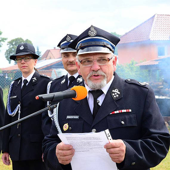 Stra�acy ochotnicy i mieszka�cy gminy Mi�dzyzdroje �wi�towali obchody Dnia Stra�aka. Zobacz zdj�cia!