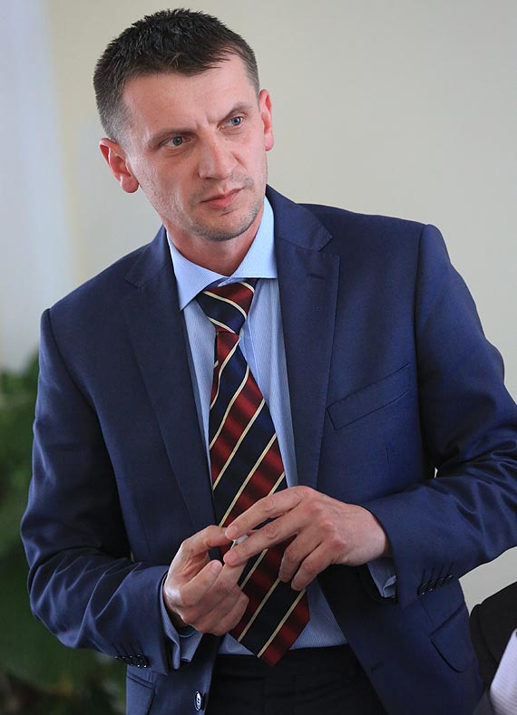 Koalicja obroni�a Zarz�d Powiatu Kamie�skiego