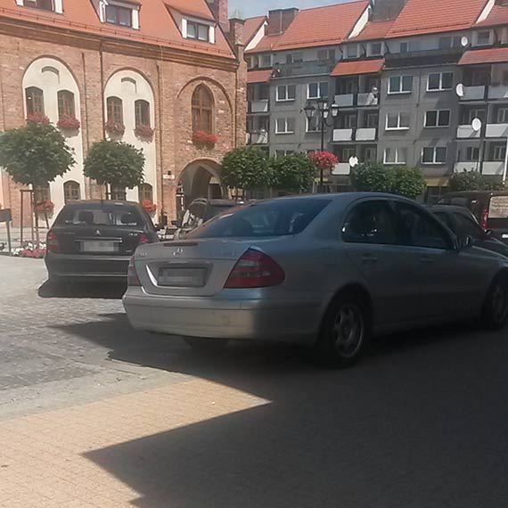 Parkują, jak popadnie