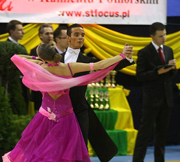 Ponad p� tysi�ca tancerek i tancerzy wyst�pi�o na turnieju ta�ca sportowego