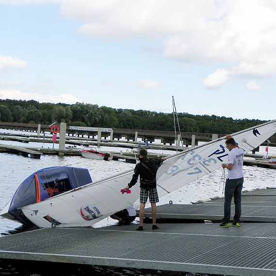 Ignacio Cano Rodriguez z Hiszpanii prowadzi w Mistrzostwach Europy w klasie S³onka w Kamieniu Pomorskim