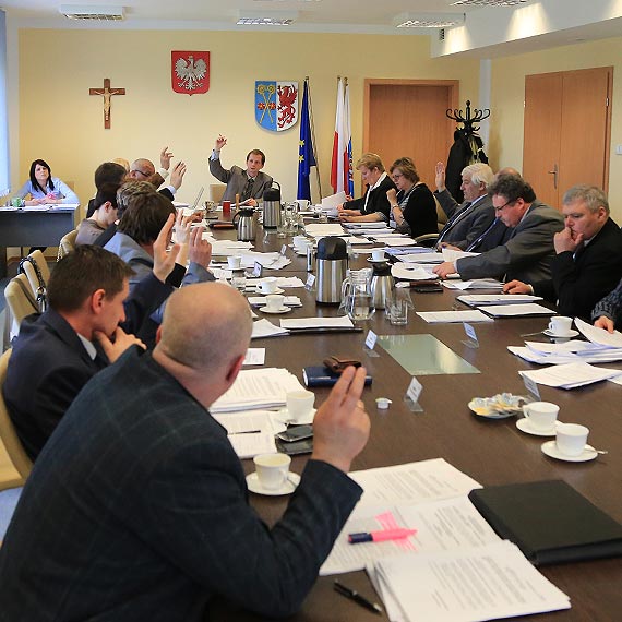 W poniedzia�ek wznowienie obrad sesji rady powiatu
