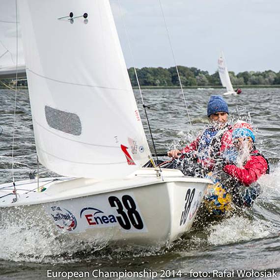 Za du�o wiatru. Tylko jeden wy�cig pierwszego Mistrzostw Europy w Klasie S�onka w Kamieniu Pomorskim