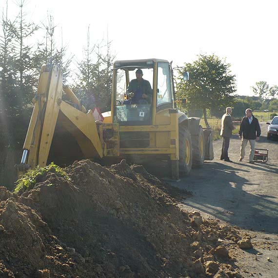 Burmistrz na placu budowy