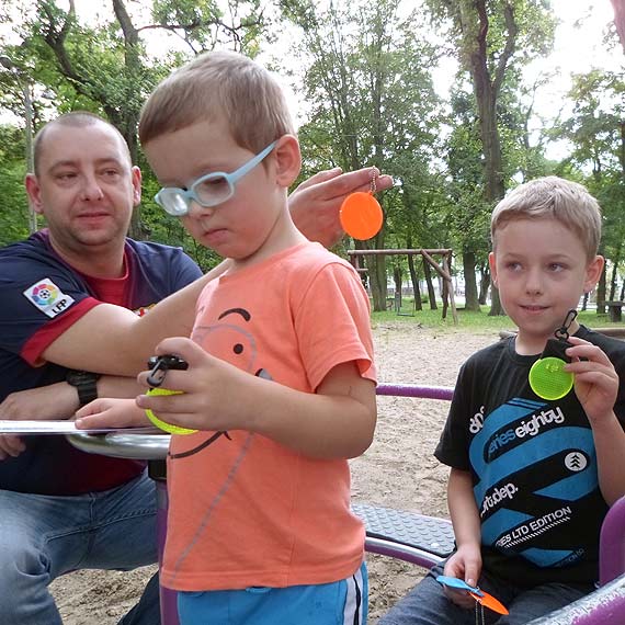 Obowi�zkowe odblaski dla pieszych