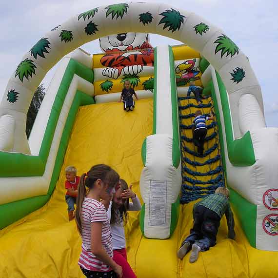 A nam jest szkoda lata