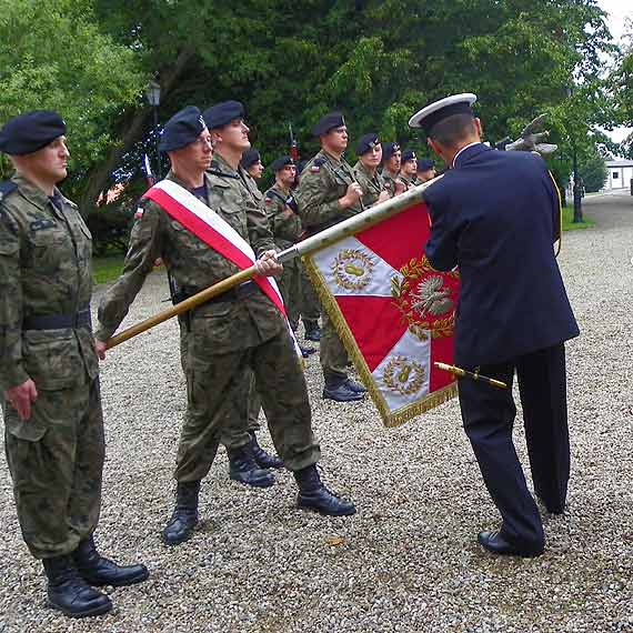 Kombatancki krzy� pami�tkowy „Zwyci�zcom 1945”