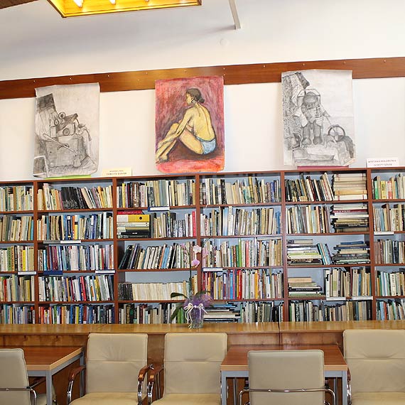 Wystawa obraz�w Doroty Go��b w mi�dzyzdrojskiej bibliotece