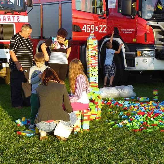 Na do�ynkach we Wrzosowie czytano Trylogi�