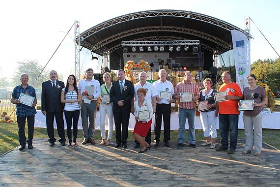 Do�ynki Gminne 2014 w �wierznie