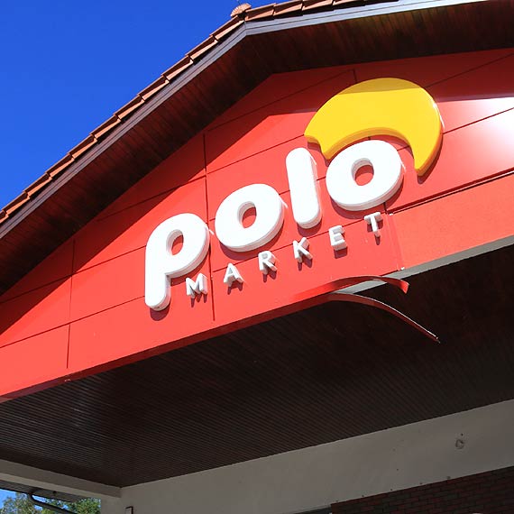 Czytelnik: Tylko czeka� kiedy ten odrywaj�cy si� element spadnie komu� na g�ow�