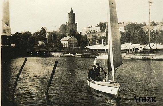 O kamie�skim �eglarstwie w MHZK