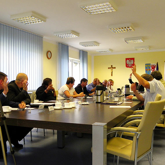 Powiat przejmuje zobowi�zania po zlikwidowanych szpitalach