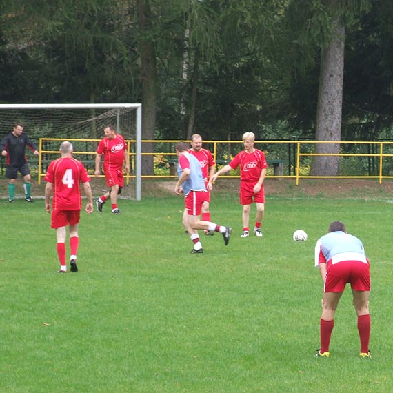 Przyjdź i wesprzyj nasze drużyny!