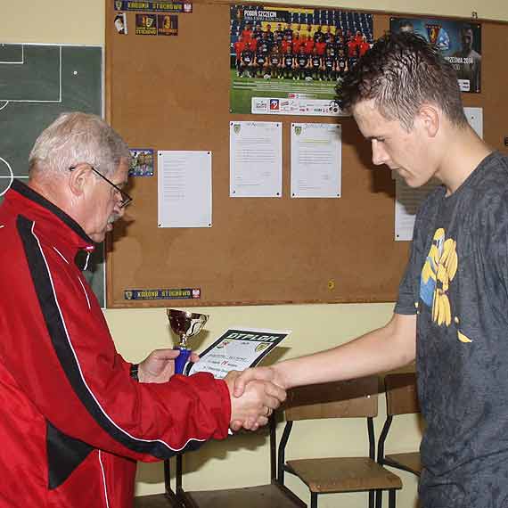 I Otwarty Turniej Sz�stek Pi�karskich