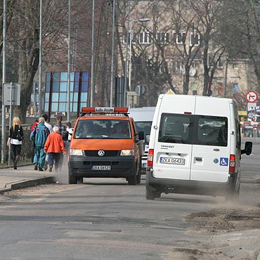 Kamie� Pom.: Zwi�kszony ruch na Woli�skiej. B�d� wypadki?