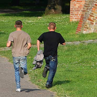 Skopa� dziewczyn� bo zwr�ci�a mu uwag�
