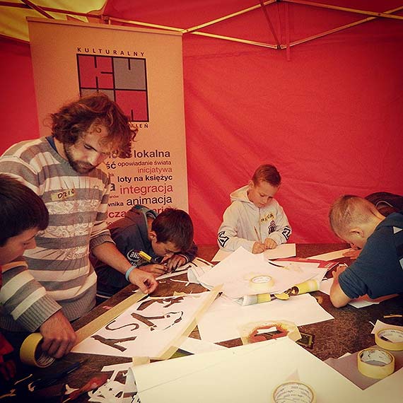 Zaczarowane przystanki autobusowe w Jarszewie, Skarchowie i Rzewnowie