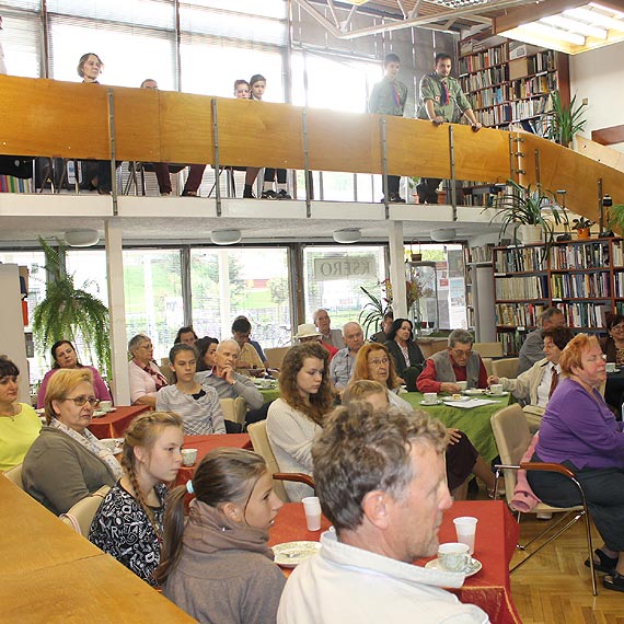 „Tylko drzewa o mocnych korzeniach przetrwają”. Spotkanie z Panią Danutą Szykszian- Ossowską