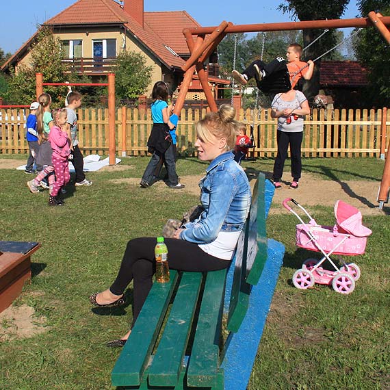 Dzieci z Buniewic mają nowy plac zabaw