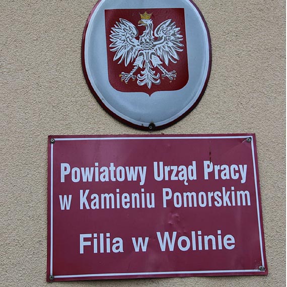 Zmiana organizacji Powiatowego Urz�du Pracy w Wolinie - bez utrudnie�  dla bezrobotnych