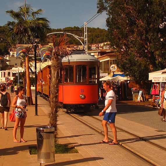 Sputnikiem dookoła Ziemi - Baleary