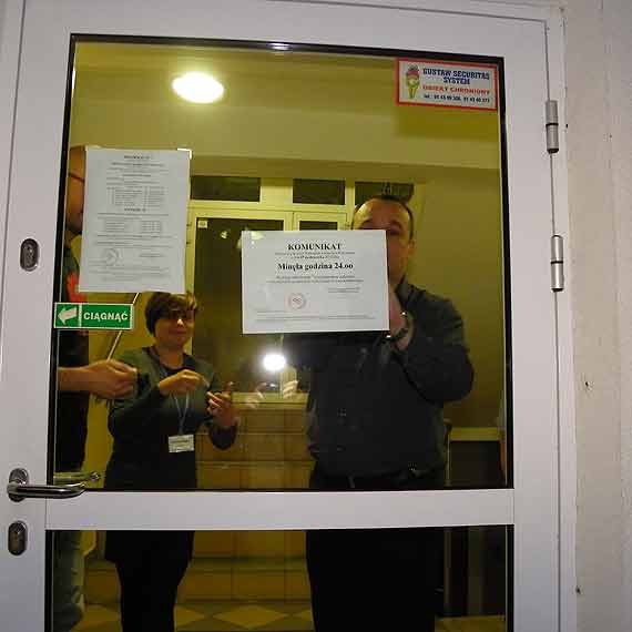 Dok�adnie o godz. 24.00 Komisje Wyborcze zako�czy�y przyjmowanie list kandydat�w na radnych