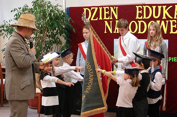 Dzie� Edukacji Narodowej w Wapnicy