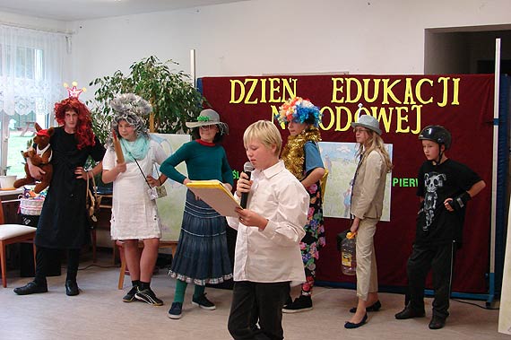 Dzie� Edukacji Narodowej w Wapnicy