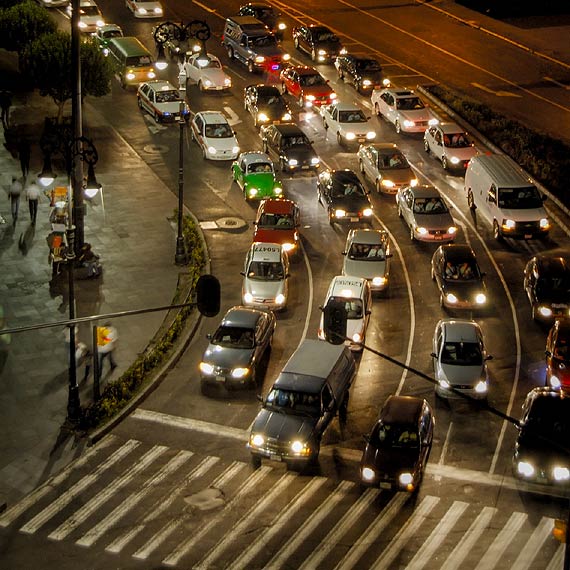 Jak powstaj� korki na drogach?