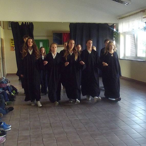 Pokaz mody uczniowskiej w GP „Pomerania” w Dziwnowie