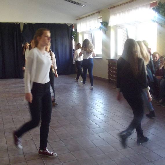 Pokaz mody uczniowskiej w GP „Pomerania” w Dziwnowie