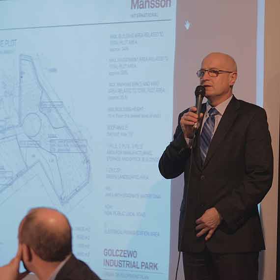 Spotkanie Burmistrza Andrzeja Danieluka wraz z inwestorem z mieszkańcami w Golczewie