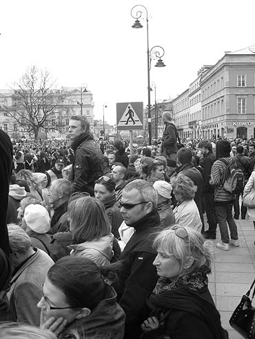 Polacy pogr��eni w �a�obie
