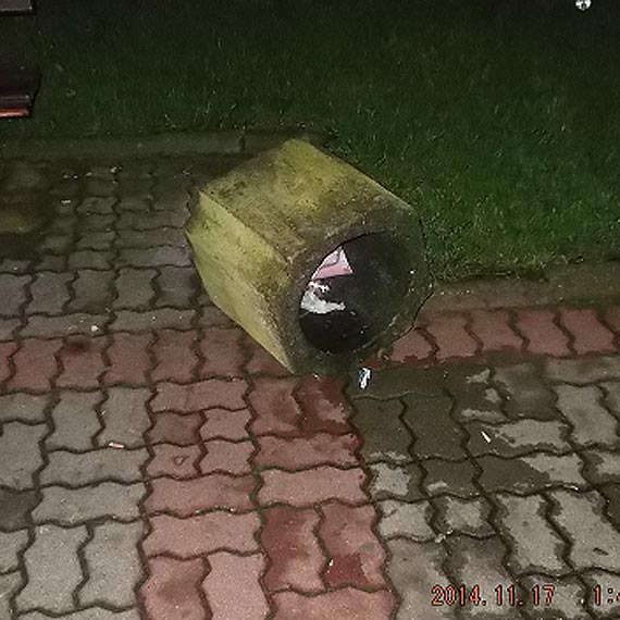 32- latek zniszczył 16 lamp na Mickiewicza w Kamieniu Pomorskim. Był pijany