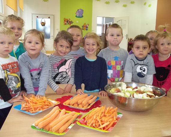 W Kamieniu Pomorskim zach�cali przedszkolaki do zdrowego jedzenia!