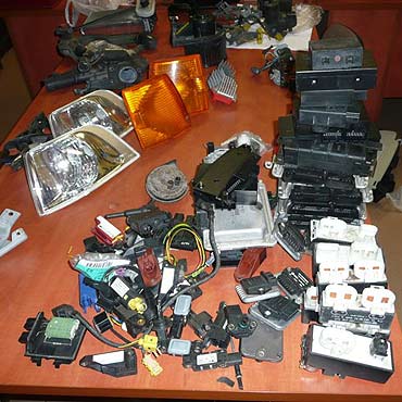 Policjanci aresztowali z�odzieja samochod�w