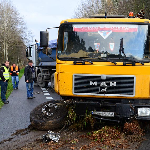 Na drodze do �winouj�cia kierowca ci�ar�wki zasn�� za kierownic�