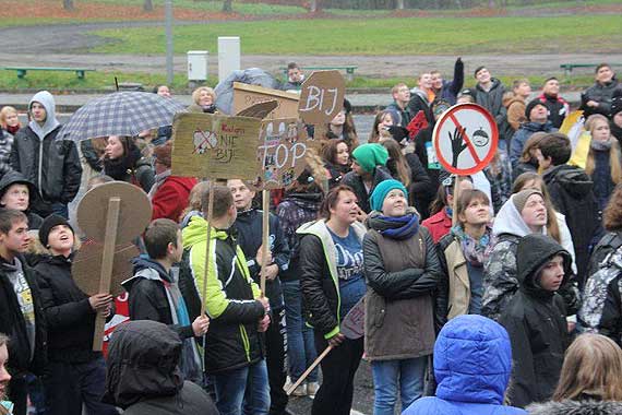 Dzie� bez przemocy w �obeskim Gimnazjum