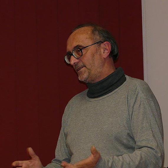 Wieczór autorski Michała Ogórka w nowej bibliotece w Wolinie